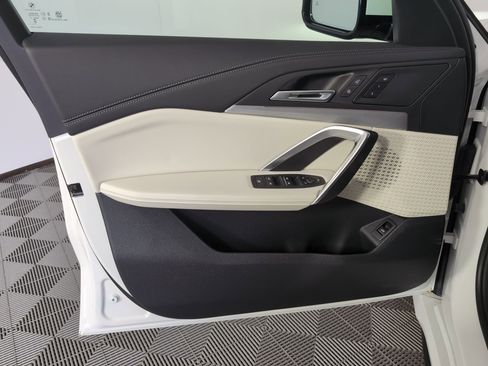 Used 2026 BMW X1 xDrive28i w/ Technology Package image 10