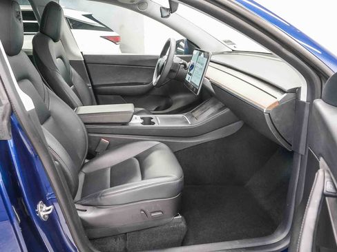 Used 2021 Tesla Model Y Long Range image 16