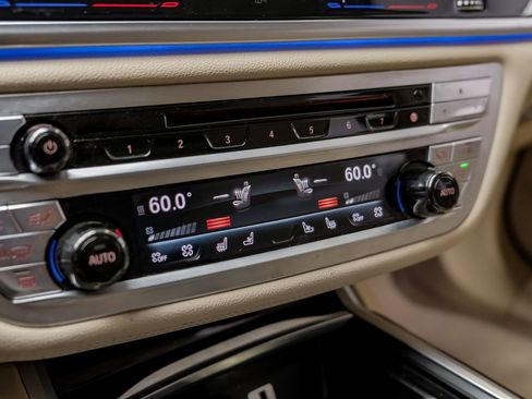 Used 2016 BMW 740i w/ Executive Package image 30