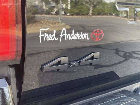 Used 2024 Toyota Tacoma TRD Off-Road image 12