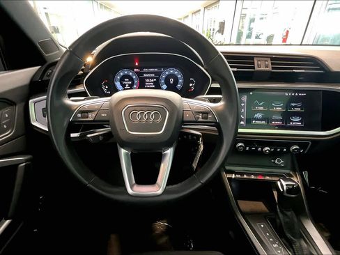 Used 2022 Audi Q3 2.0T Premium image 5