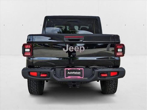New 2025 Jeep Gladiator Rubicon w/ Convenience Group image 8