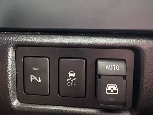 Used 2018 Toyota Sequoia TRD Sport image 29