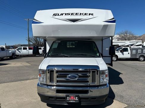 Used 2022 Ford E-450 and Econoline 450 Super Duty w/ Motorhome Prep Package image 3