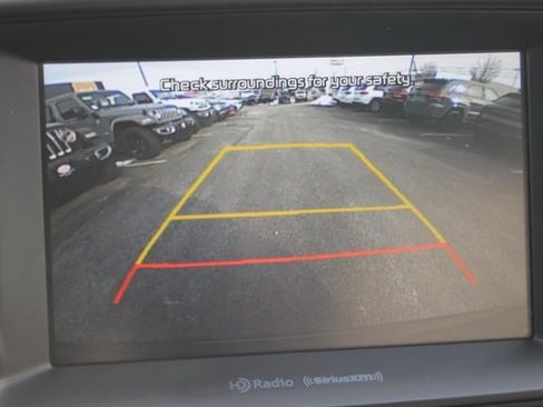 Used 2018 Kia Sorento LX image 6