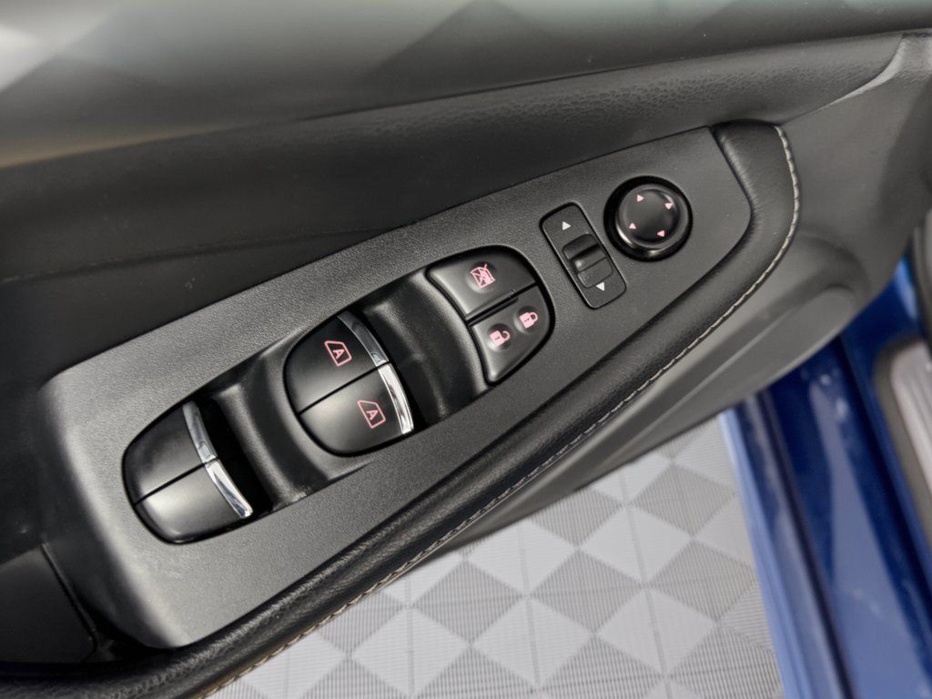 Used 2022 Nissan Maxima SV w/ Floor Mat Group FWD image 15