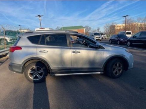 Used 2015 Toyota RAV4 XLE image 5