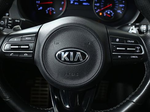 Used 2020 Kia Stinger GT-Line w/ Sun & Sound Package AWD/4WD image 18