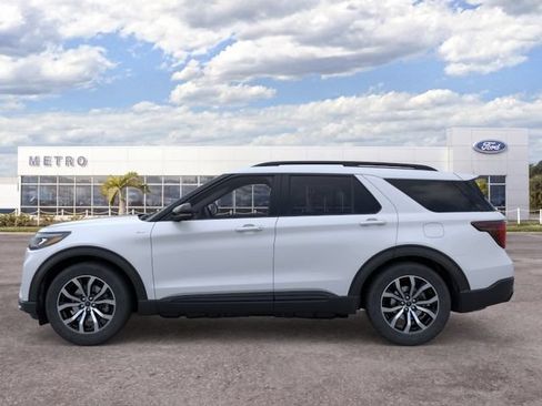 New 2026 Ford Explorer ST-Line w/ Premium Package RWD image 6