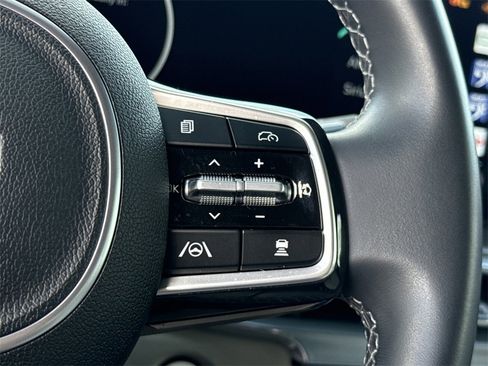 Used 2024 Kia Sorento SX image 44