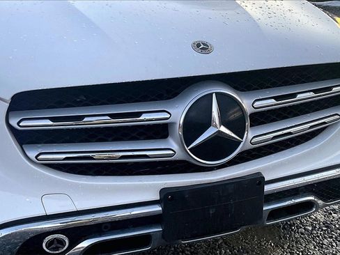 Used 2021 Mercedes-Benz GLC 300 4MATIC image 25