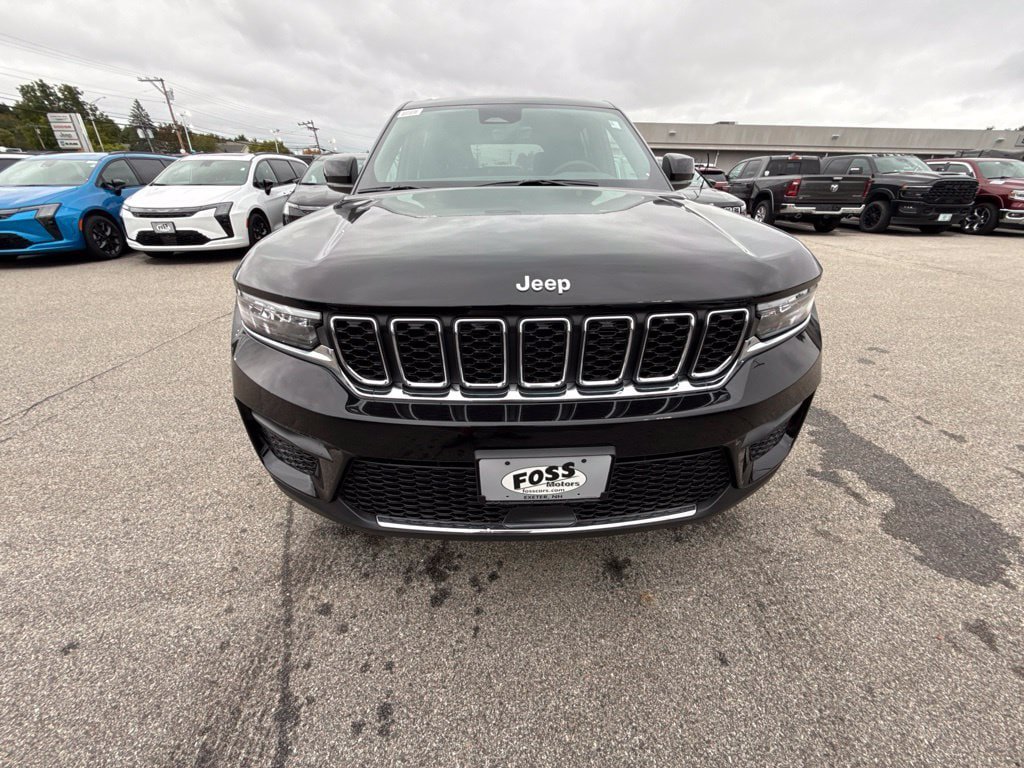 New 2027 Jeep Grand Cherokee Laredo X AWD/4WD image 8