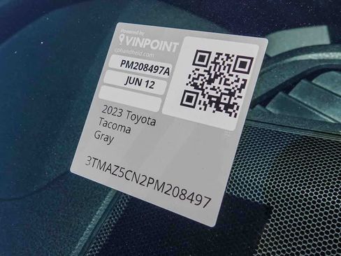 Used 2023 Toyota Tacoma TRD Off-Road w/ Technology Package RWD image 28