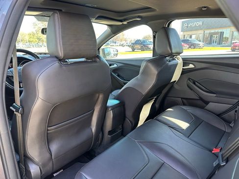 Used 2018 Ford Focus ST w/ Equipment Group 402A image 16