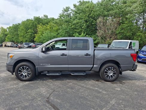 Used 2022 Nissan Titan SV w/ SV Convenience Package AWD/4WD image 6