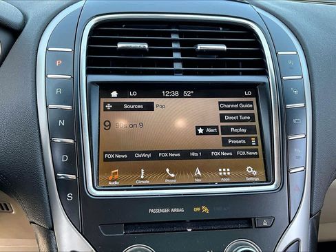 Used 2019 Lincoln Nautilus Reserve image 31