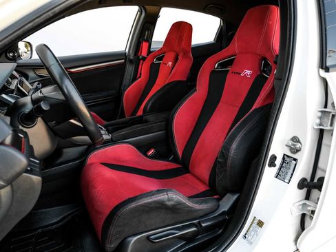 Used 2017 Honda Civic Type R image 36