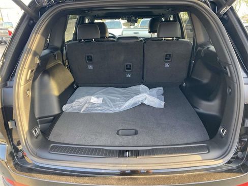 New 2025 Jeep Grand Cherokee Laredo image 32