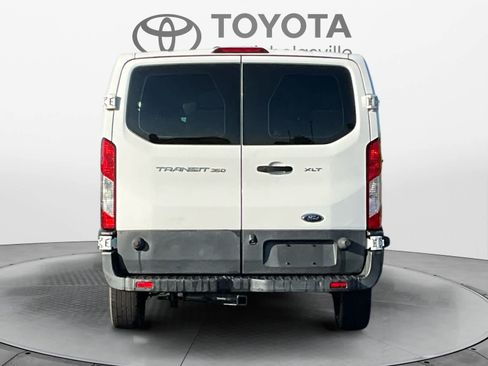 Used 2016 Ford Transit 350 XLT RWD image 4