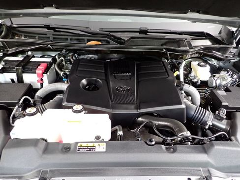 Used 2024 Toyota Tundra Limited w/ TRD Off-Road Package AWD/4WD image 45
