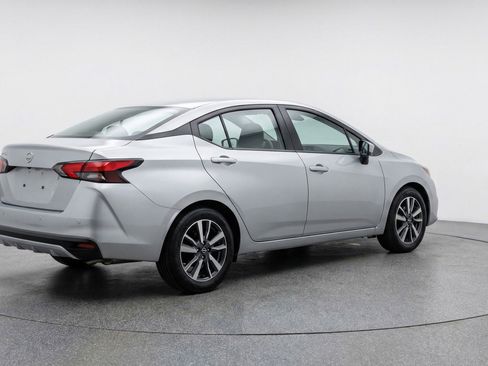 Used 2025 Nissan Versa SV FWD image 9