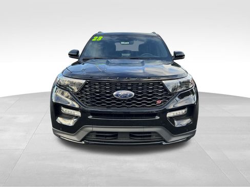 Used 2023 Ford Explorer ST w/ Technology Package image 2