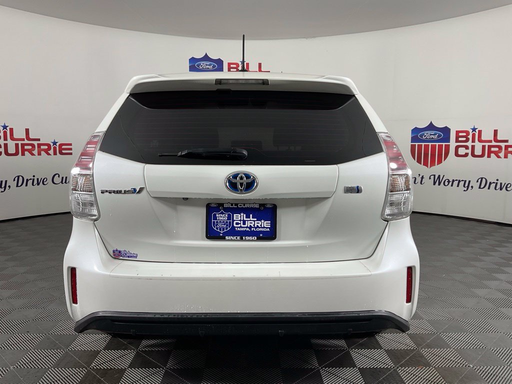Used 2017 Toyota Prius V Three FWD image 4
