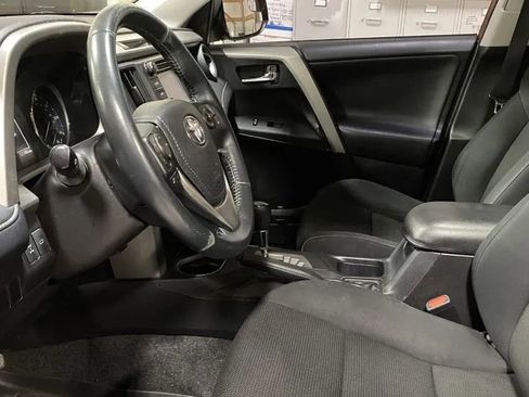 Used 2016 Toyota RAV4 XLE image 16