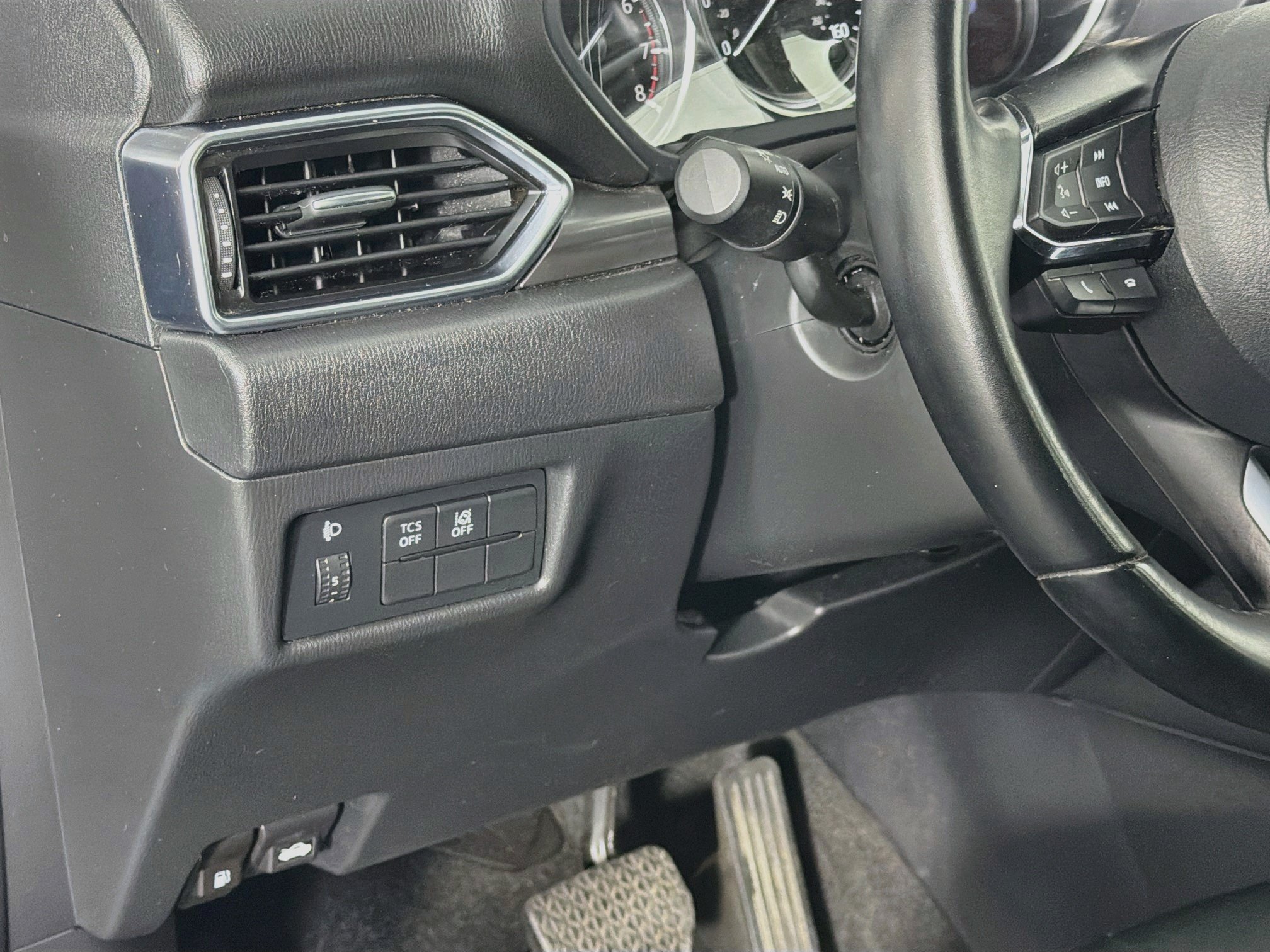 Used 2019 MAZDA CX-5 Sport w/ I-ACTIVSENSE Package AWD/4WD image 17