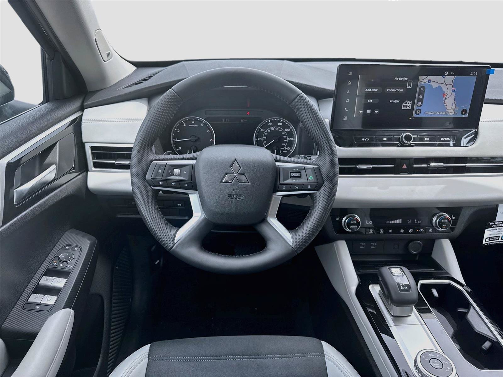 New 2026 Mitsubishi Outlander SE FWD image 10