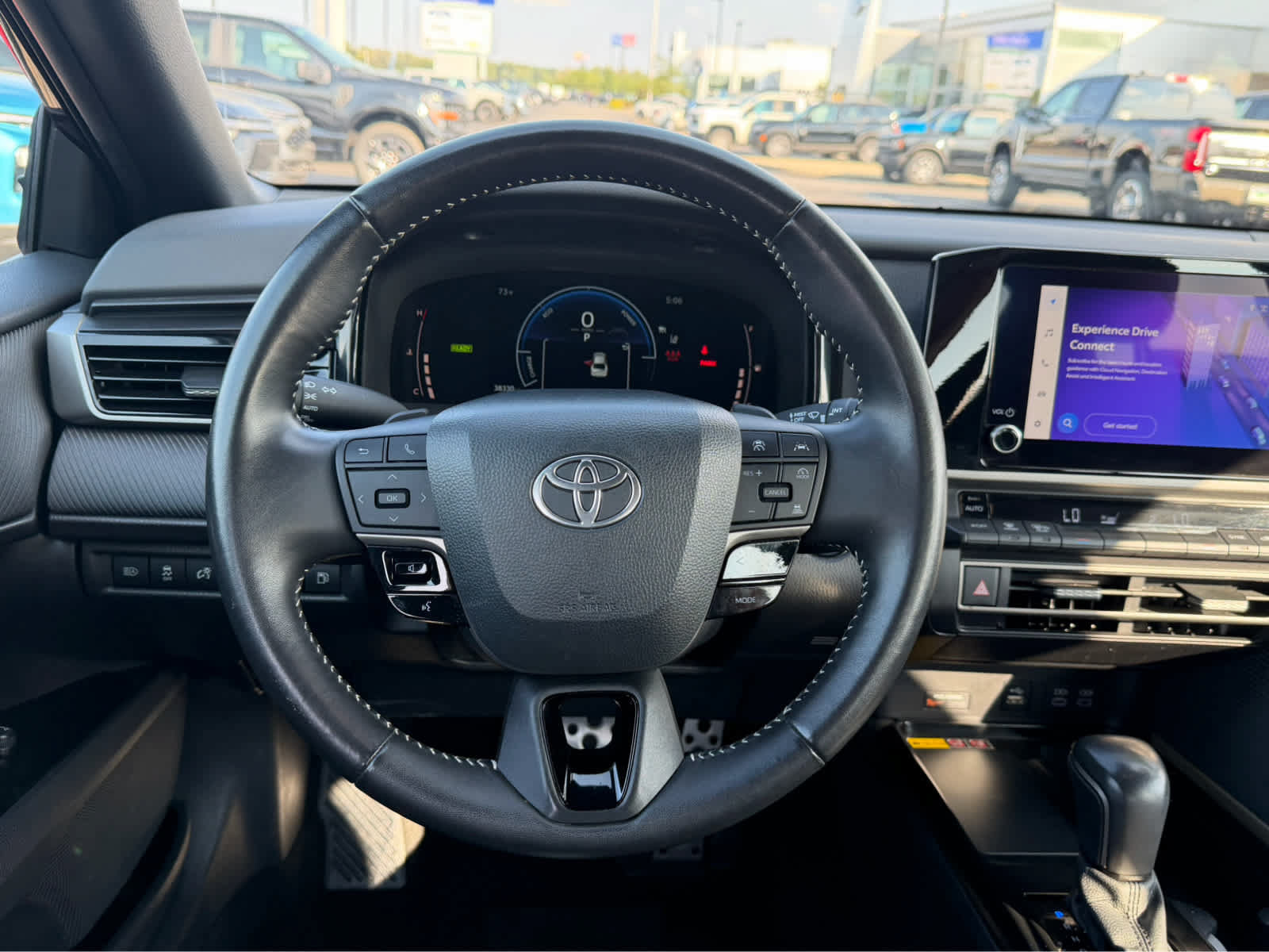 Used 2025 Toyota Camry SE FWD image 25