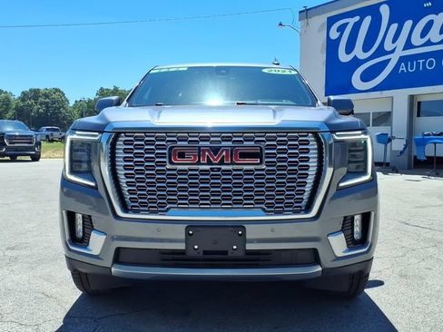 Used 2021 GMC Yukon Denali w/ Denali Ultimate Package AWD/4WD image 2