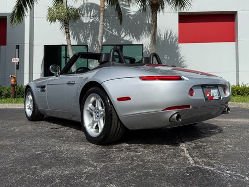 Used 2002 BMW Z8 RWD image 18