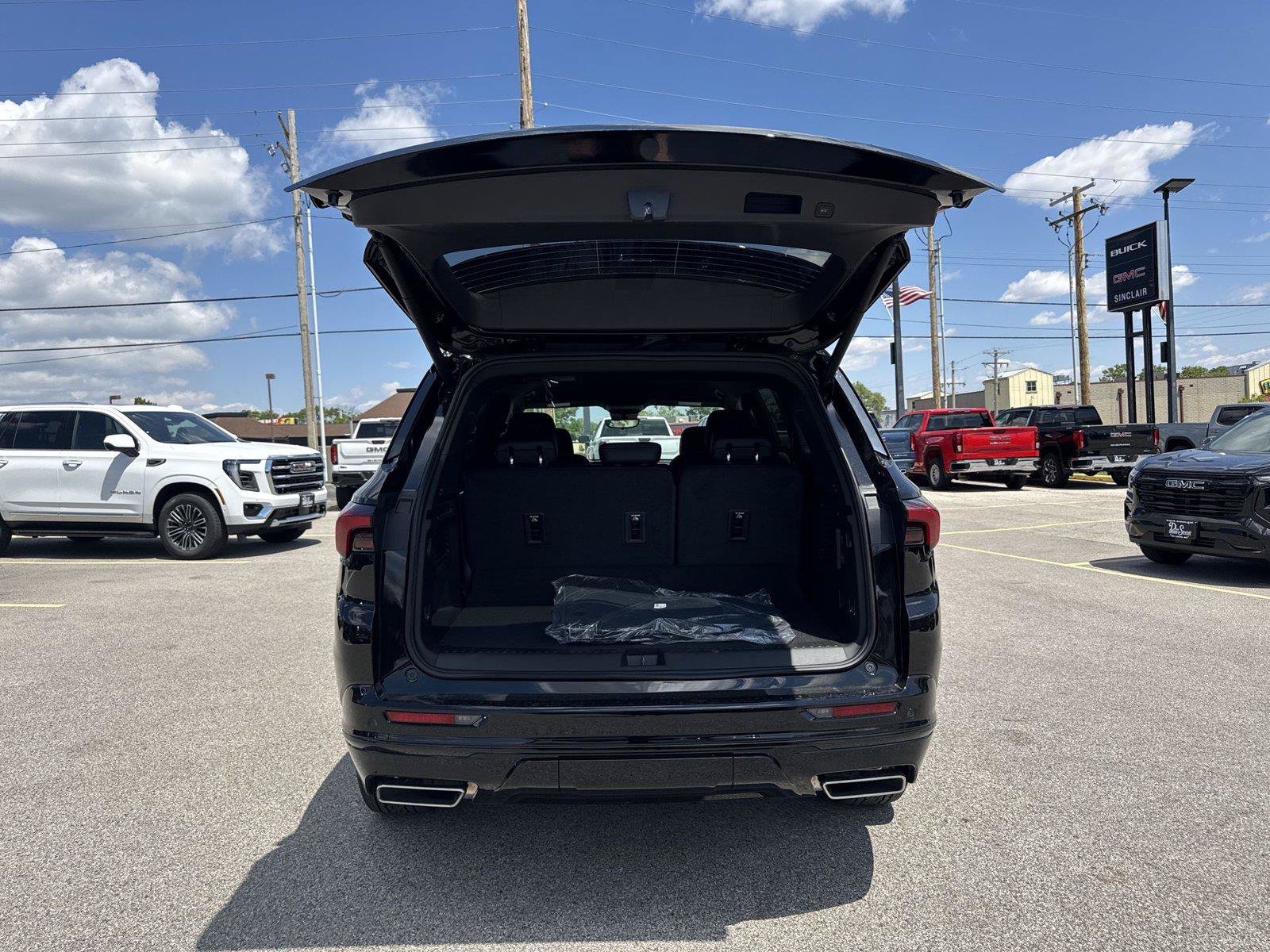 New 2026 Buick Enclave Sport Touring w/ Super Cruise Package AWD/4WD image 24