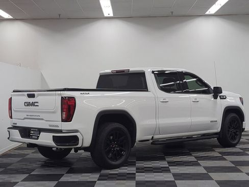 Used 2022 GMC Sierra 1500 Elevation w/ LPO, Elevation Black Package AWD/4WD image 7