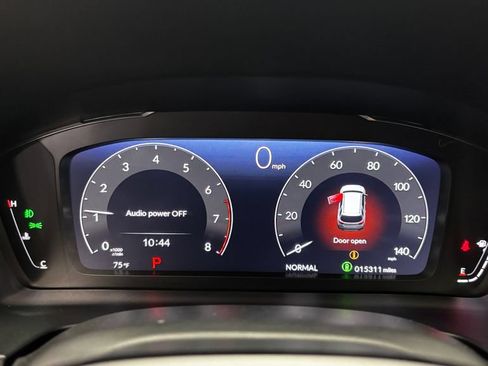 Used 2025 Honda Pilot Black Edition image 24