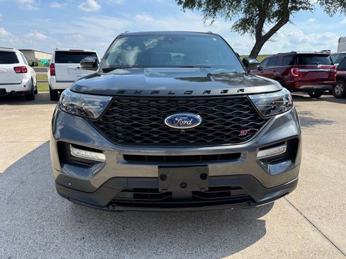 Used 2020 Ford Explorer ST w/ ST Street Pack AWD/4WD image 2