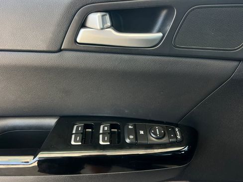 Used 2022 Kia Sportage Nightfall Edition w/ Nighfall AWD Premium Package image 15
