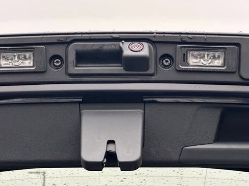 New 2025 Volkswagen ID.4 Pro image 15