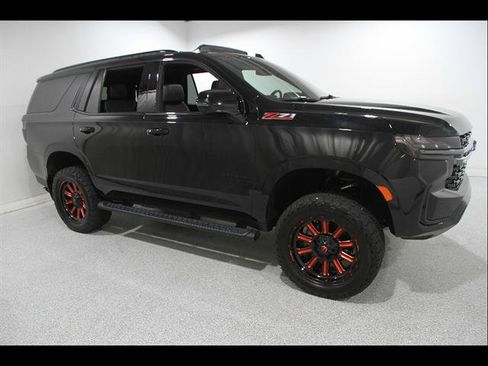 Used 2021 Chevrolet Tahoe Z71 w/ Z71 Signature Package AWD/4WD image 1
