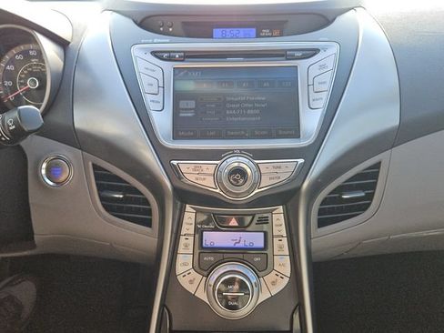 Used 2013 Hyundai Elantra Limited w/ Technology Pkg FWD image 8