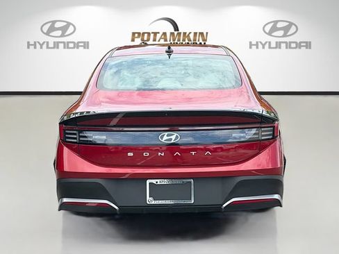 Certified 2025 Hyundai Sonata SE FWD image 6
