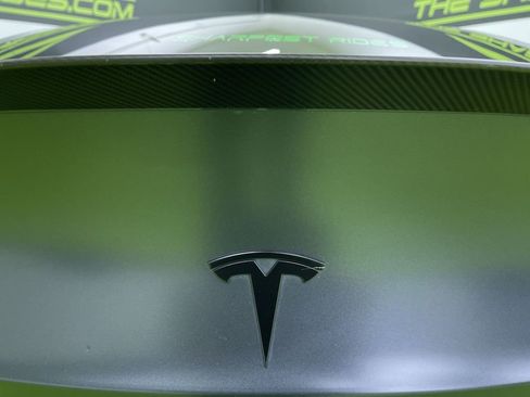 Used 2021 Tesla Model Y Performance image 13