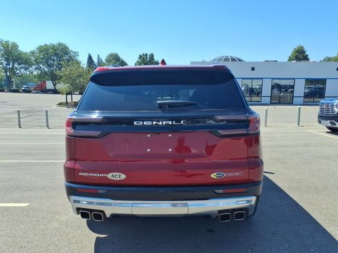 Used 2024 GMC Acadia Denali FWD image 6