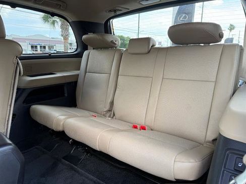 Used 2014 Toyota Sequoia Platinum RWD image 11