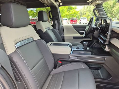 New 2026 GMC Hummer EV SUV AWD/4WD image 36