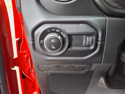 New 2025 Jeep Gladiator Rubicon w/ Convenience Group image 24