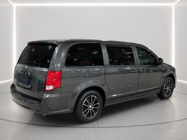 Used 2017 Dodge Grand Caravan SE FWD image 6