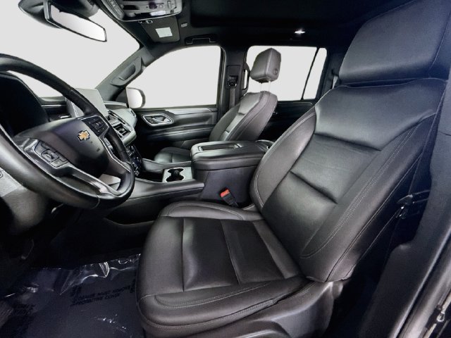Used 2023 Chevrolet Suburban LT RWD image 21
