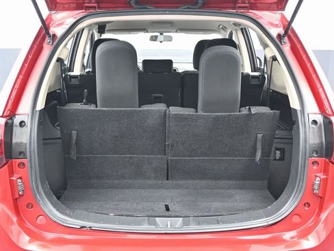 Used 2018 Mitsubishi Outlander ES image 18